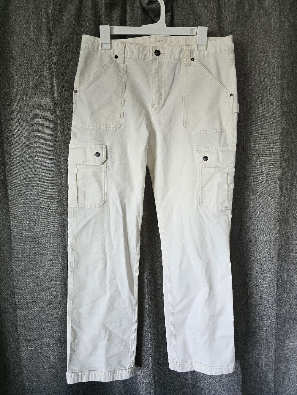 Duluth Trading Women 10 DuluthFlex Fire Hose Relaxed Leg Cargo Work Pants White